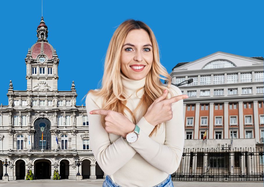 Mujer señalando el Concello y la