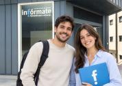 Alumnos delante de In.fórmate Po