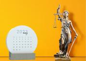 Símbolo de Justicia y calendario